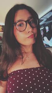 Isabel Larosa E Tate Mcrae São A Mesma Artista