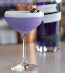 Our Perfect Sunday Empress And Chill Empress1908 Gin Ginlovers Gintonic Ginandtonic B Creme De Violette Fun Cocktails Delicious Drink Recipes