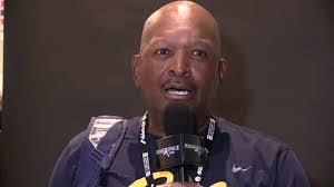 Bronwyn Ross's Instagram, Twitter & Facebook