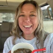 Beth Day's Instagram, Twitter & Facebook