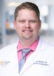 Dr. Ryan Munns, DO: Family Doctor