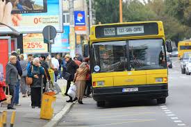 Clientii nostri sunt intotdeauna pe primul loc, iar scopul nostru este acela de a fi prima alegere atunci când vine vorba de o companie de #taxi puteți apela. Ratc ConstanÈa Pe Butuci Èoferii Cer PrimÄriei Eliminarea Microbuzelor Maxi Taxi De Pe Trasee Cuget Liber