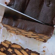No Bake Chocolate Biscuit Cake How To Make Chocolate Biscuit Cake You Only Need 4 Ingredients And Its Video Biscuit Cake Chocolate Biscuits Chocolate Biscuit Cake