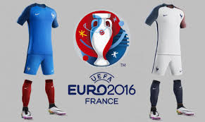 S'ils ne connaissent pas encore leur adversaire, ils savent qu'ils devront jouer au grand stade de décines dimanche à 15h. Euro 2016 Les Maillots De L Equipe De France De Football Sneak Art