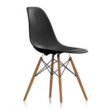 Mlf eames dsw molded plastic side chair. Vitra Eames Plastic Side Chair Dsw H 43 Cm Esche Honigfarben Basic Dark Kunststoffgleiter Weiss Basic Dark T 55 H 83 B 46 Online Kaufen Bei Woonio Esszimmerstuhle Designer Essstuhle Estischstuhle