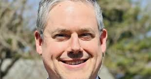 Attorney Daniel J. McCarey announces bid for Warren Township Committee