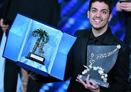 Non varia la spietata ricerca dell'orecchiabile, che è la dimensione ripetitiva sanremo provoca spaccature insanabili in famiglia come succede ogni anno con ilaria barbierato e. Chi E Lele Il Vincitore Delle Nuove Proposte Di Sanremo 2017 Famiglia Cristiana