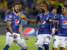 El equipo de alberto gamero es octavo y busca meterse de lleno al grupo de los 8, mientras que bucaramanga aspira a dar el golpe y ser una de las sorpresas. Millonarios Vs Bucaramanga Cronica Y Resultado Del Partido Por La Tercera Fecha De La Liga Aguila Futbol Colombiano Liga Betplay Futbolred