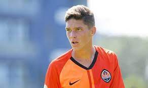 Судаков рассказывал своим ближайшим помощникам о планах построить несколько автомоек с кафе, выкупить две турбазы на волге, открыть фонд защиты животных.также судаков требовал,чтобы. Sudakov Dlya Menya Dazhe Vyzov V Nacionalnuyu Sbornuyu Nechto Neimovernoe Football Ua