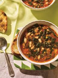 Minestrone Aux Haricots Blancs Et Au Chou Noir De Toscane Ricardo Recipe Vegan Bean Recipes White Beans Delicious Vegetables