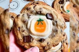 I picked up my pillsbury christmas tree and snowman shape sugar cookies at walmart in the refrigerated case. This Woman Baked A Chocolate Chip Sugar Cookie Hybrid