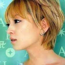 Hamasaki wore short skirts, dyed her hair, fought with the teachers, and skipped school. Ayumi Hamasaki Hairstyle