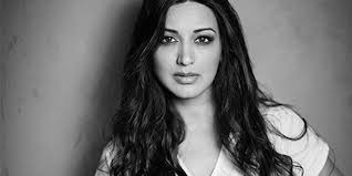 Share your best pics of bollywood beauty wallpapers. Bollywood Actress Sonali Bendre Has Been Diagnosed With Cancer