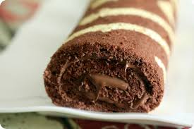 12 min gâteau roulé nutella confiture de lait pour le nouvel an 2017 j'ai préparé cette recette de gâteau roulé nutella et dulce de leche (confiture de lait), une bûche à base de génoise au chocolat et garniture crème au voici un superbe et délicieux roulé au nutella ! Le Gateau Roule Girafe Au Nutella Qui A Fait L Unanimite Chez Requia Cuisine Et Confidences