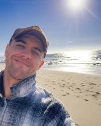 David Ratcliffe's Instagram, Twitter & Facebook