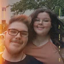 How to care for a prayer plant with brown leaves and tubers?