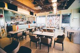 Bild von e.city hotel @ one city, subang jaya: Dehouse Western One City Selangor Tableapp