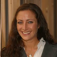 Jennifer Curfman's Instagram, Twitter & Facebook