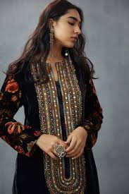 Buy Siyahi Hand Embroidered Makhmal Firdous Kurta By Torani Available At Ogaan Online Sho In 2020 Simple Pakistani Dresses Embroidery Suits Design Cotton Kurti Designs