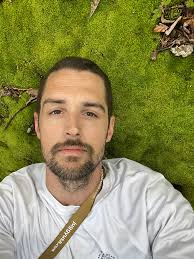 Love this new page!! Keep 'em coming. 🎸🎵