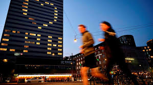 Αφού διαγωνίστηκε σε δέκα διαδοχικούς αγώνες μέχρι το 1966, η δανία απουσίαζε για έντεκα διαδοχικούς διαγωνισμούς από το 1967 μέχρι το 1977. Covid 19 Dania 554 8anatoi Mono To 1 Toy Plh8ysmoy Exei Anapty3ei Anosia A8hna 9 84