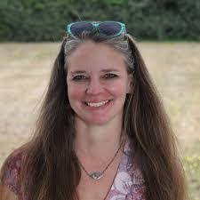 Sarah Bourque's Instagram, Twitter & Facebook