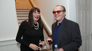 Oscar mejor director por 'annie hall'. Oscar Winner Anjelica Huston Star Of Two Woody Allen Movies Says She D Work With Him Again In A Second Showbiz411