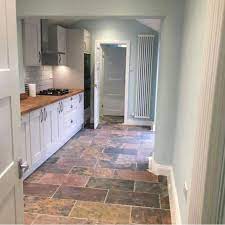 Our Natural Riven Sheera Slate Tiles Have A Wonderful Autumnal Colour Tones Of Rust Ochre Chocolate A Slate Tile Floor Kitchen Slate Floor Kitchen Slate Tile