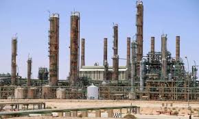 إنها الشجرة التي بويع النبي صلى الله عليه وسلم تحتها (وهذا من بدع التفاسير، لأن السدرة في السماء، كما صحت الأخبار بذلك، ولأن الله تعالى قال. Ø§Ù„Ù†ÙØ· Ø§Ù„Ù„ÙŠØ¨ÙŠØ© Ø­Ø±Ø³ Ø§Ù„Ù…Ù†Ø´Ø¢Øª ÙŠÙ…Ù†Ø¹ ØªØ­Ù…ÙŠÙ„ Ø§Ù„Ø®Ø§Ù… Ø¨Ù…ÙŠÙ†Ø§Ø¡ Ø§Ù„Ø³Ø¯Ø±Ø© Ø§Ù„Ù‚Ø¯Ø³ Ø§Ù„Ø¹Ø±Ø¨ÙŠ