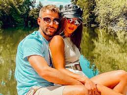 We did not find results for: Julian Buscher Fur Sie Anderte Er Sogar Seinen Namen Wir Stellen Euch Sarah Lombardis Ehemann Vor Bunte De