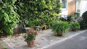 Der garten als lebensraum gewinnt in letzter zeit immer mehr an bedeutung. Privatgarten Im Landkreis Regensburg Paar Gmbh