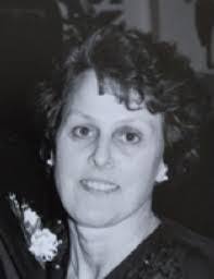 Effie Hutchinson's Instagram, Twitter & Facebook