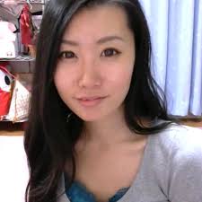 無修正エロライブチャット】ロングストレート黒髪チャット素人お姉さんが生まれたままの姿になってお○んこ丸見えおもちゃオナニー！近寄ってくる犬がリアルｗｗ  - 【エロライブチャットマスターの無料Ｈ動画４】