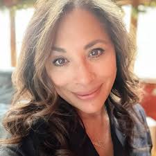 Theresa Forster's Instagram, Twitter & Facebook