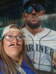 We're going to the ALCS 🔱 Send us your reaction video from last night's  EPIC walk-off win for the chance to be featured in future content.  #SeizeTheMoment 🔗 atmlb.com/3KiquN8