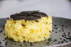 Ecrase De Pomme De Terre A La Truffe En 2020 Pomme De Terre Recettes De Cuisine Truffe