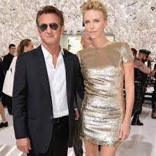 He has won two academy awards, for his roles in the mystery dra. Sean Penn Starportrat News Bilder Gala De