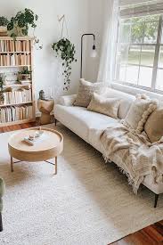 Alvhemmakleri.se an awkwardly shaped living room can be baffling to decorate, but no space is ever too odd for beautiful decor. 30 Cute Living Room Design Ideas You Ll Want To Steal Asap Cute Living Room Living Room Inspo Living Room Decor Apartment