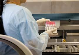 Министр здравоохранения белоруссии дмитрий пиневич заявил, что в апреле привиться от коронавируса в стране сможет любой желающий. Belarus Podklyuchilas K Zavershayushemu Etapu Ispytanij Rossijskoj Vakciny