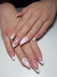 Va propunem idei si modele pentru nunta. Modele Unghii Cu Oja Semipermanenta French My Queen