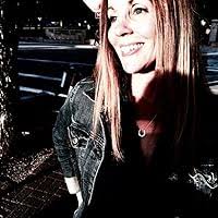 Garden Spells (Waverley Family, #1) by Sarah Addison Allen