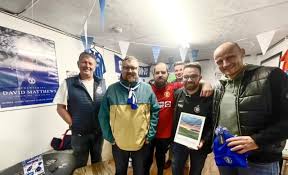 Lucero-serpa anal profundo