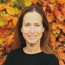 Marylou Bender's Instagram, Twitter & Facebook