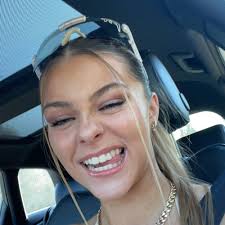 Stream Feral house party (averyloro) by Avery Loro