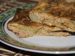 Versate la frittata con carciofi nella padella calda. Frittata Di Carciofi Tipi Casa