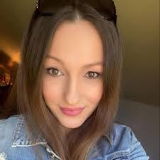 Megan Baucom's Instagram, Twitter & Facebook