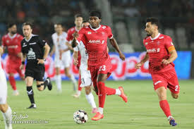 بیفوما تکذیب کرد: شایعه است؛ سرمربی محترم پرسپولیس تشخیص داد... +عکس