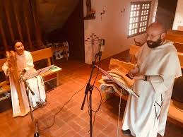 Das traditionsreiche nütschauer herrenhaus ist das erkennungszeichen unseres klosters. Rogle Kloster Dominikansystrarna Sainte Marie Des Tourelles Home Facebook