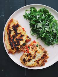 Quesadillas A La Saucisse Recette Facile A Preparer Cook It Recipe Recipes Cooking Food
