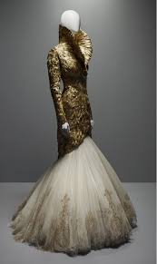 Stunning Alexander Mcqueen Dresses Alexander Mcqueen Savage Beauty Fashion Savage Beauty